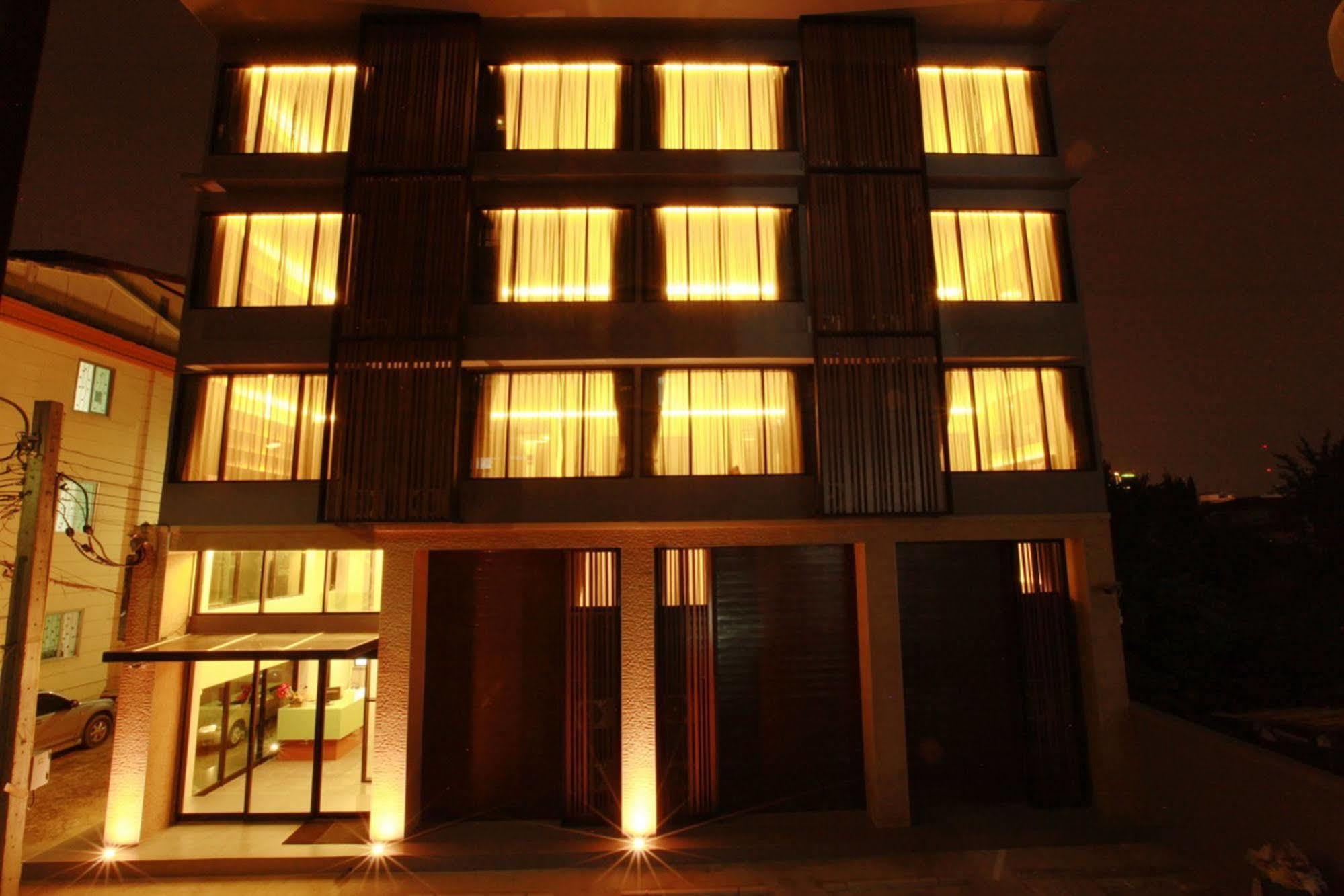 The Bangkok Major Suite Eksteriør billede